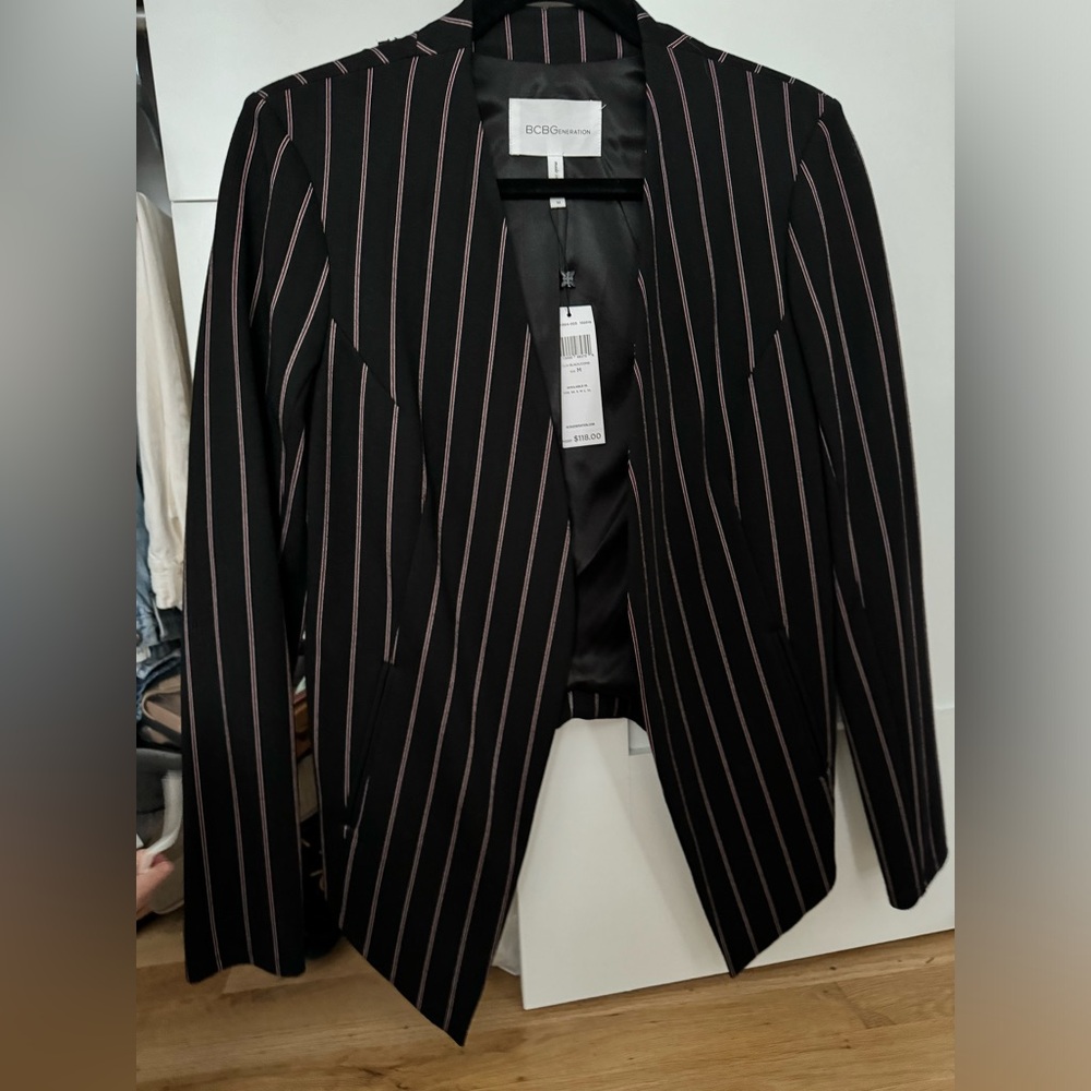 BCBG generation Black pinstriped Blazer